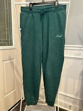 NWOT Puma Women’s Dark Green Jogger Sweatpants